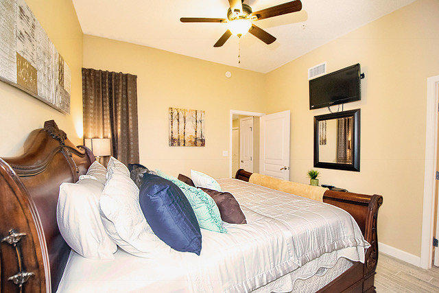 CRYSTAL VIEW CONDO - Residential