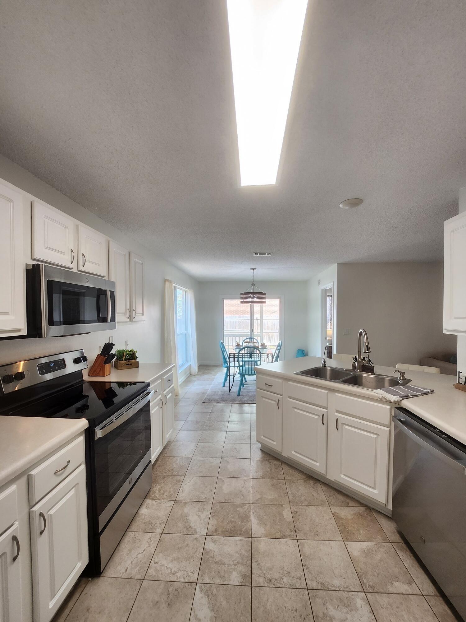 FOREST COVE 1ST ADDN - Residential