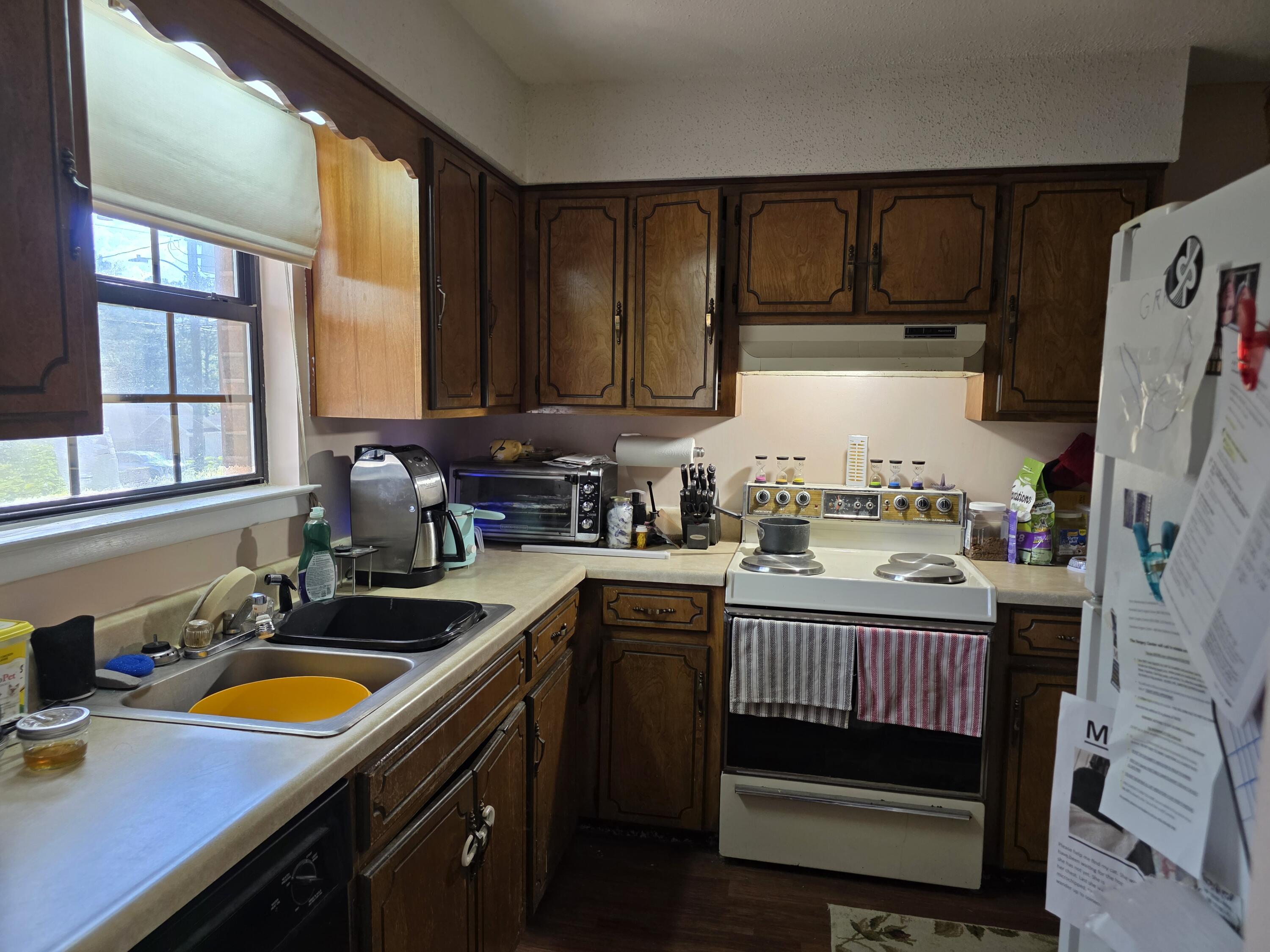 MCLAUGHLIN & HARRIS - Residential