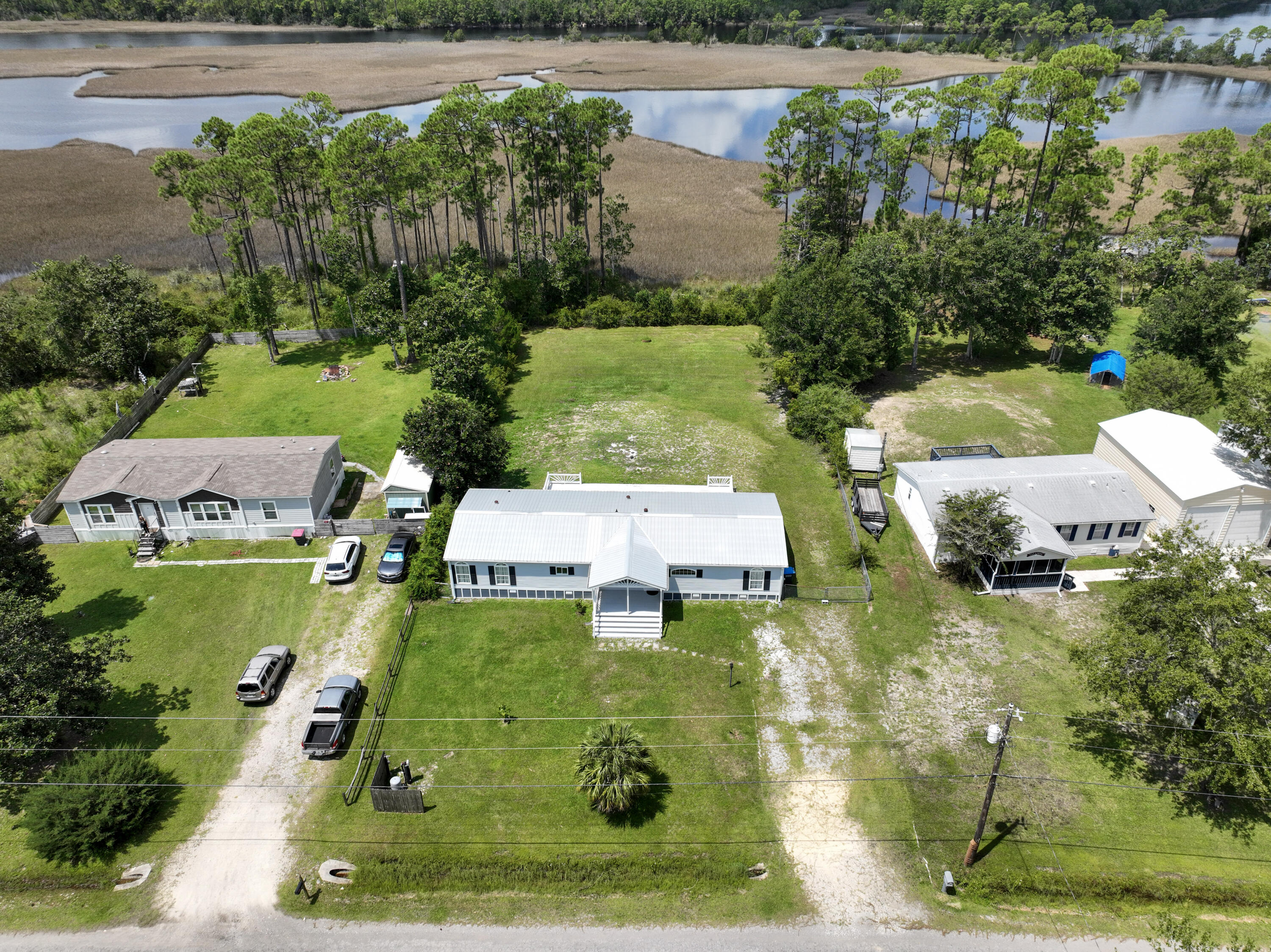 BURNT MILL CREEK - Residential