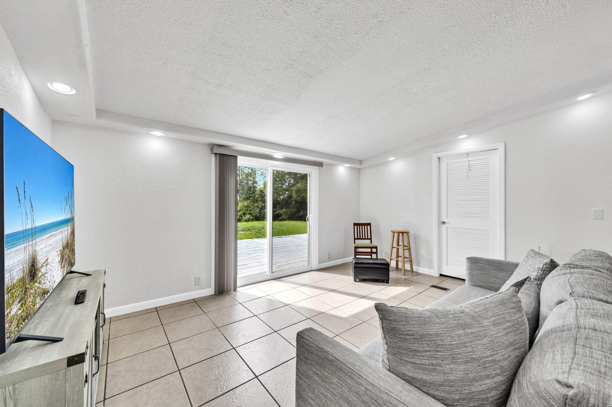BURNT MILL CREEK - Residential