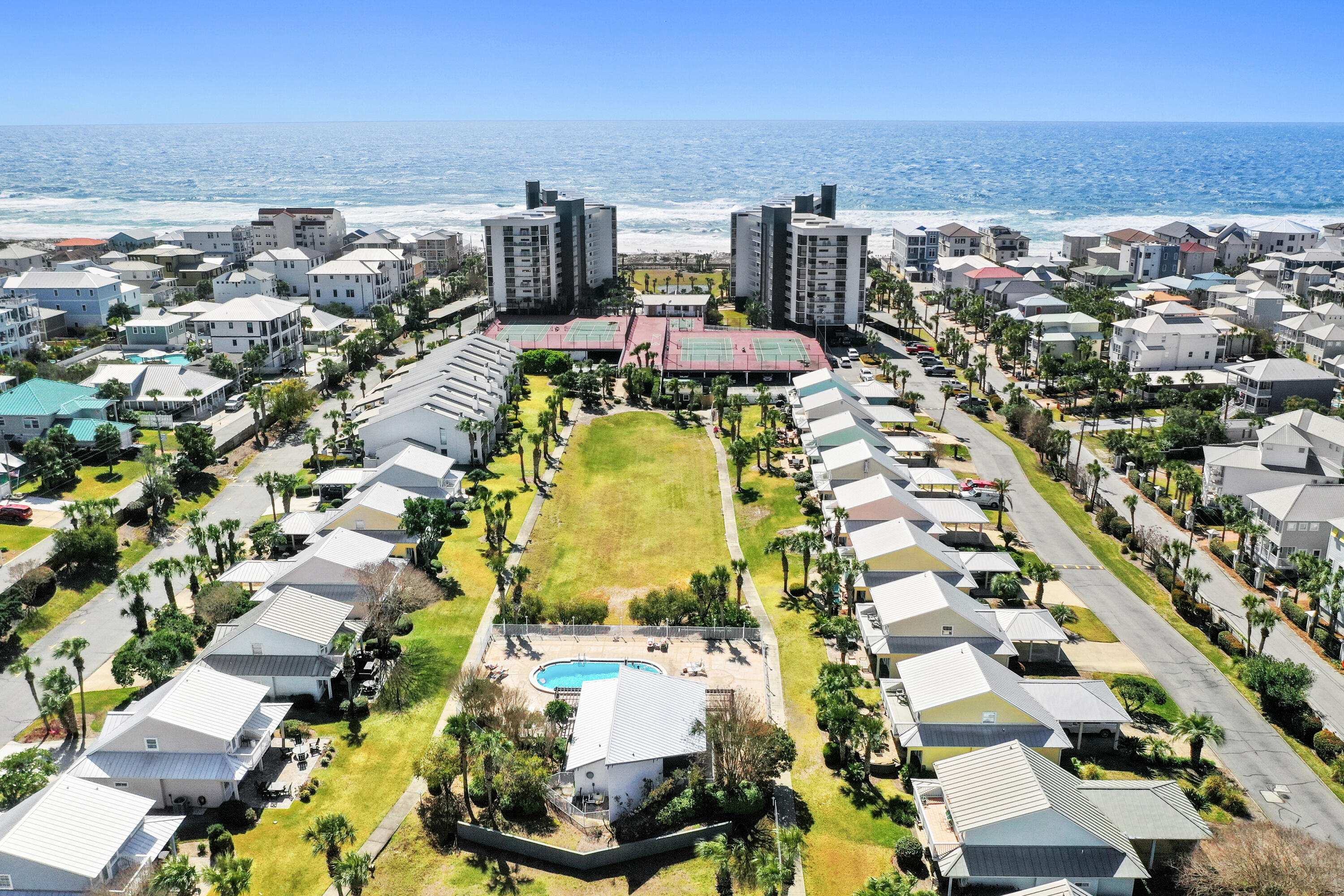 MAINSAIL CONDO PH 1 - Residential