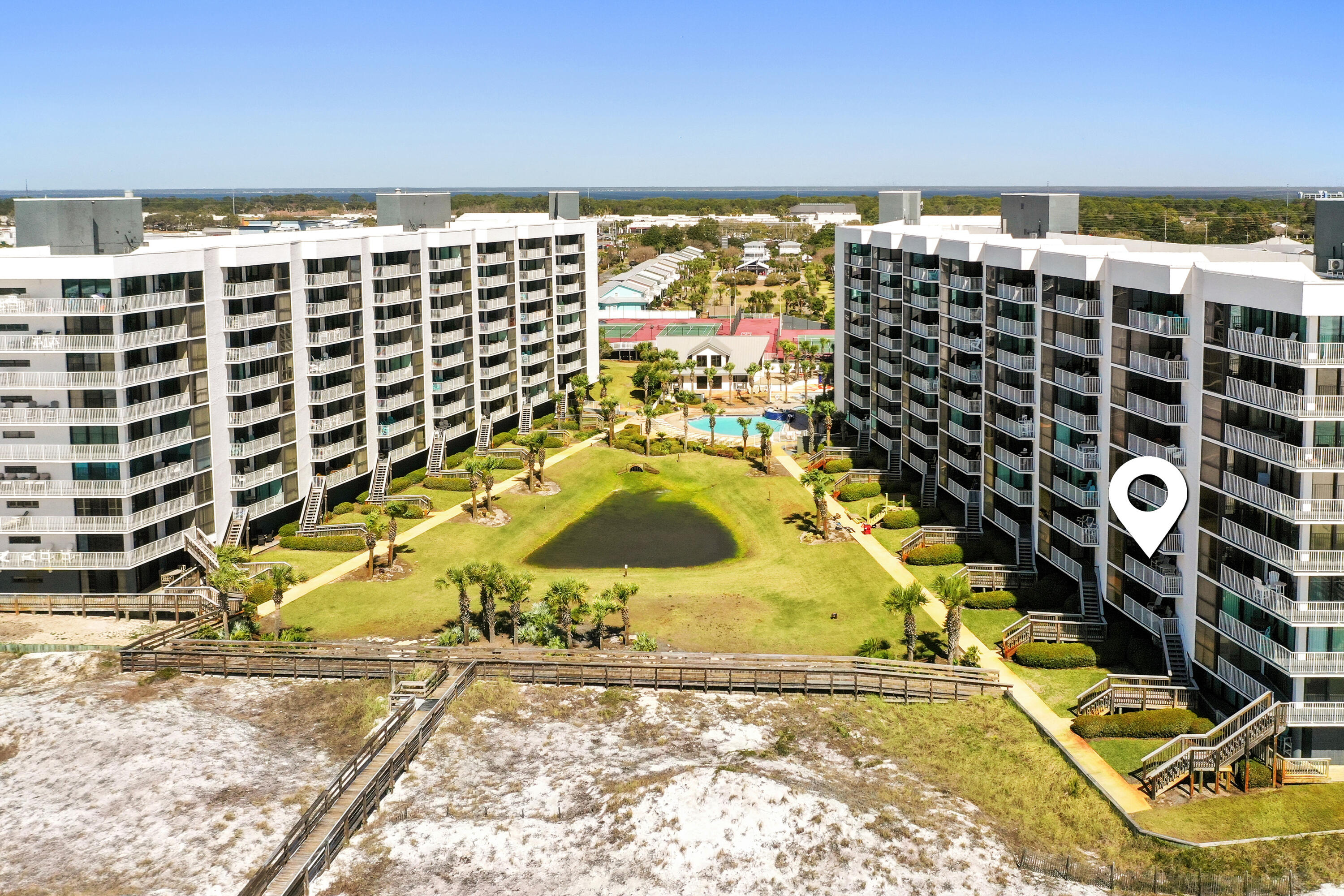 MAINSAIL CONDO PH 1 - Residential