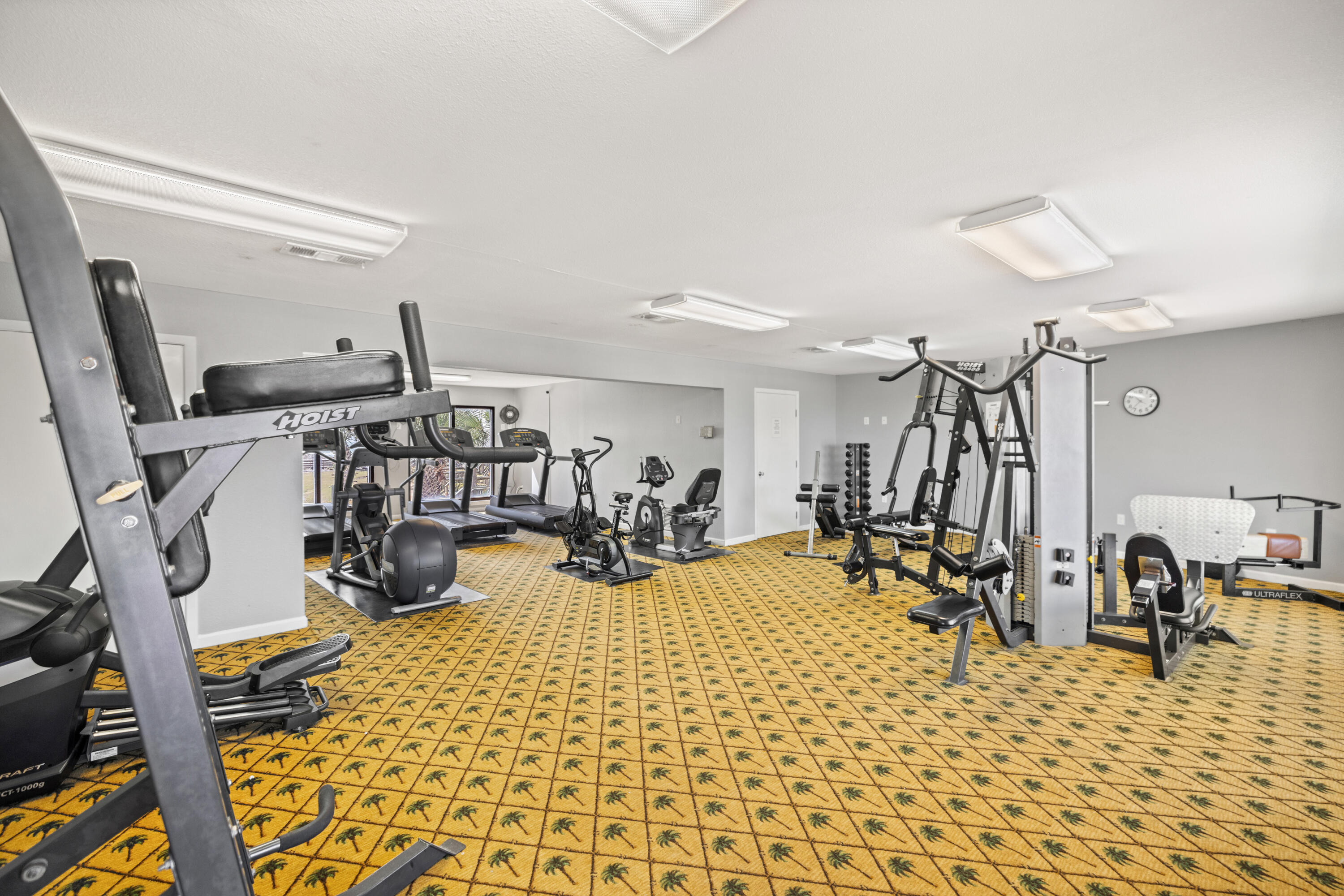 MAINSAIL CONDO PH 1 - Residential