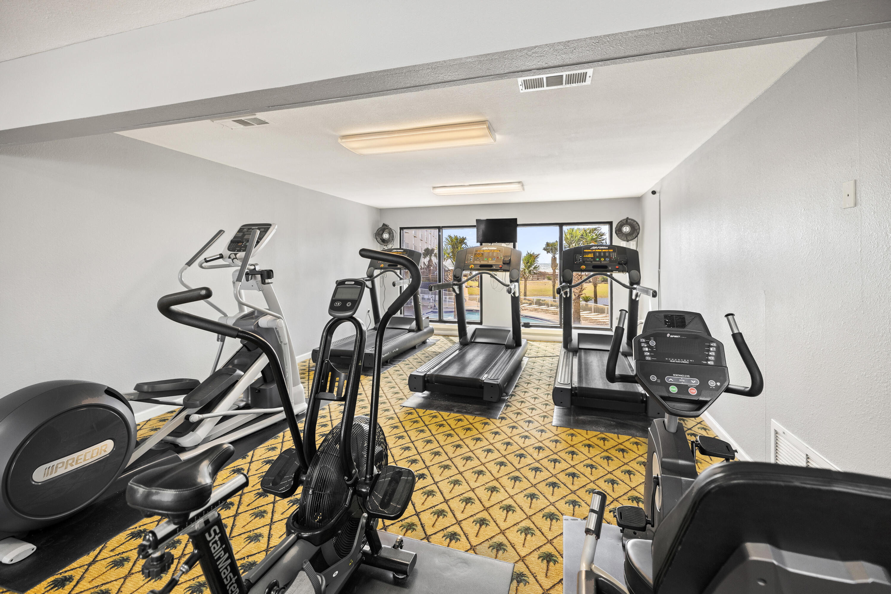 MAINSAIL CONDO PH 1 - Residential