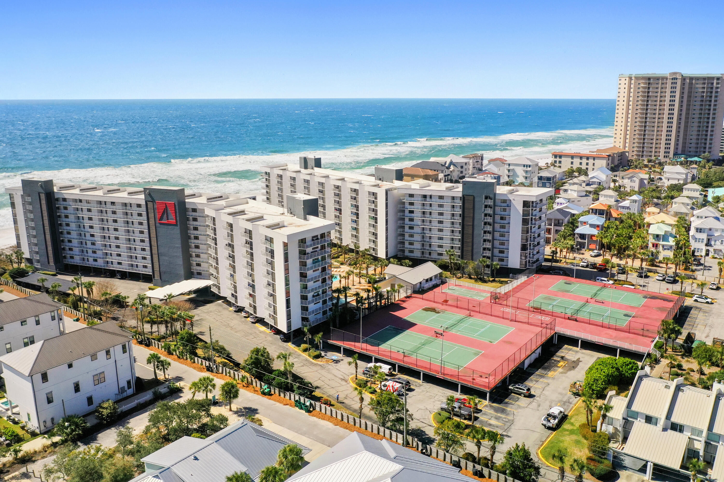 MAINSAIL CONDO PH 1 - Residential