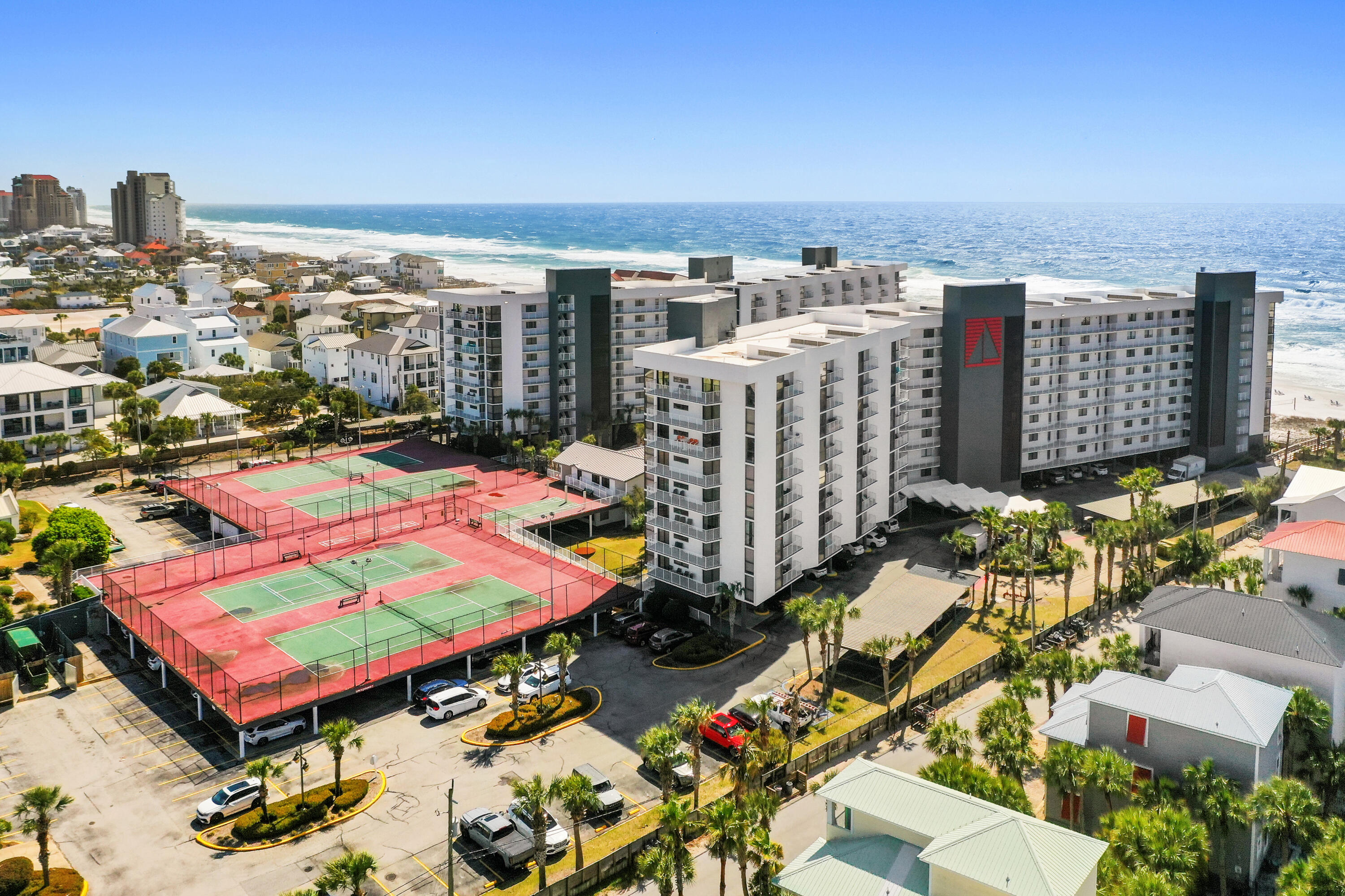 MAINSAIL CONDO PH 1 - Residential