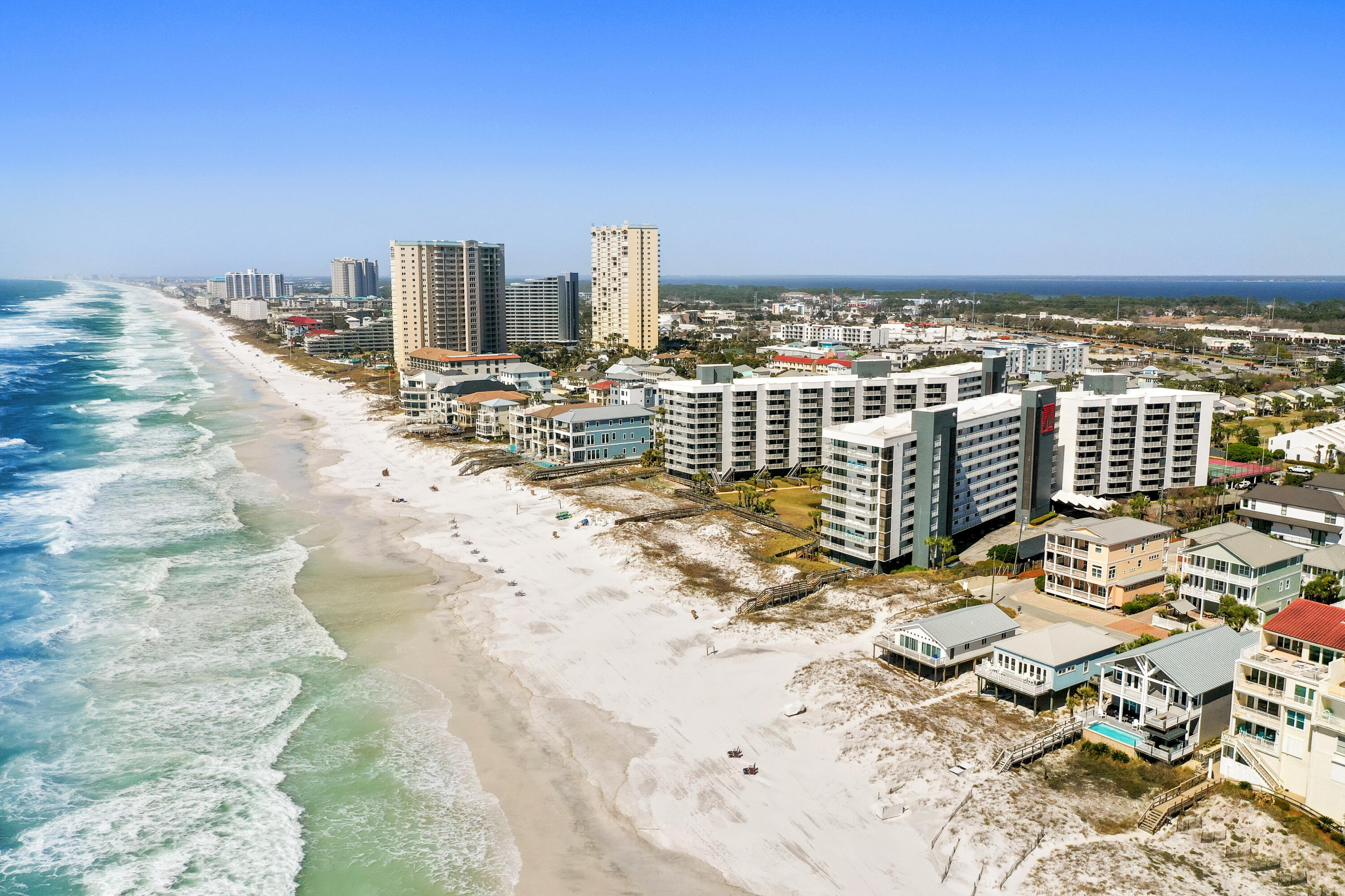 MAINSAIL CONDO PH 1 - Residential