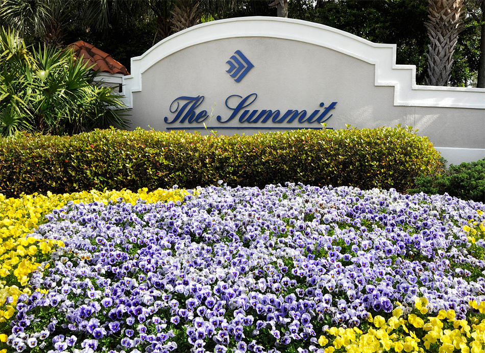 SUMMIT AT TOPS'L CONDO, THE - Residential