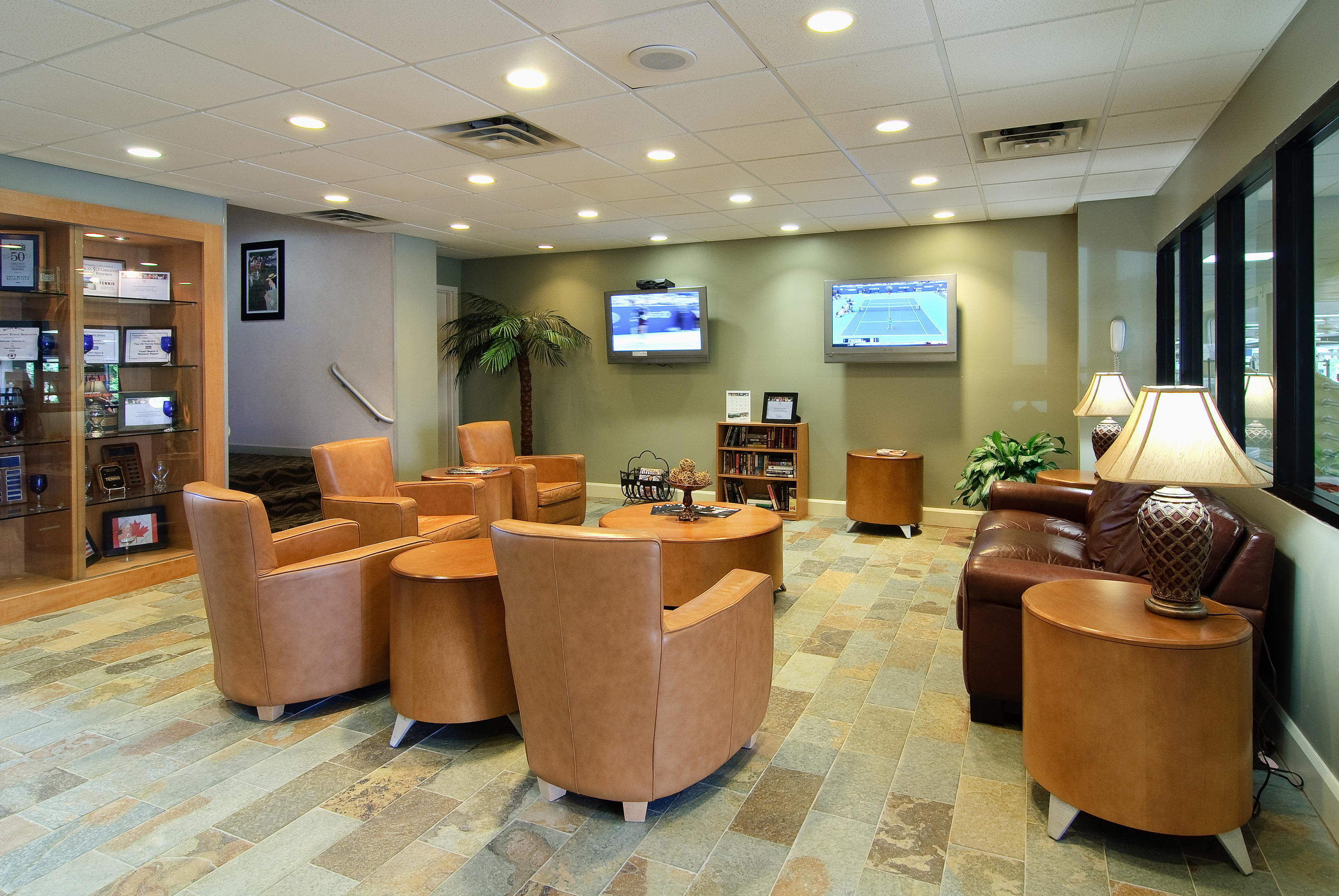 SUMMIT AT TOPS'L CONDO, THE - Residential