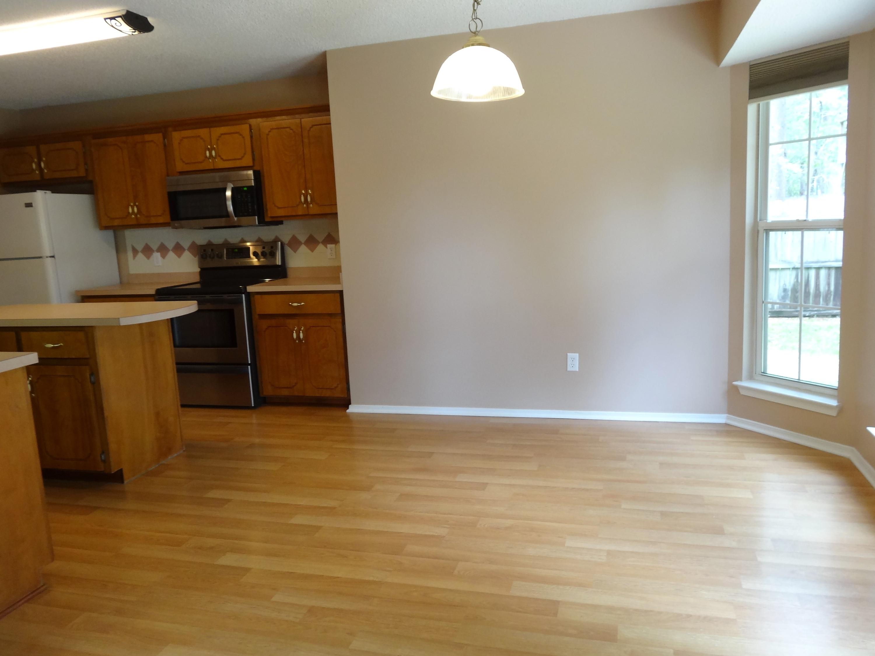 PARKWOOD SQUARE PH 2 - Residential