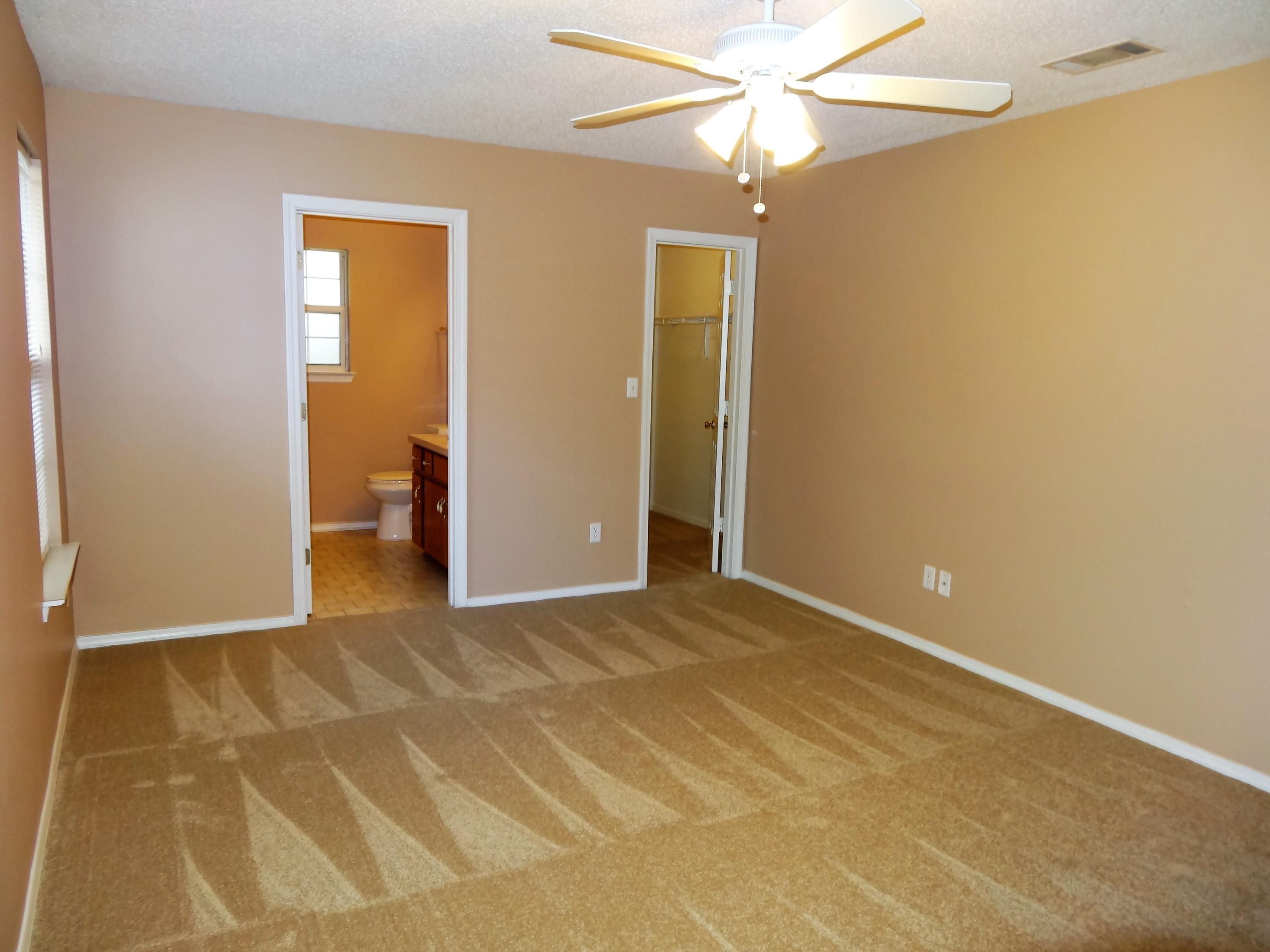 PARKWOOD SQUARE PH 2 - Residential