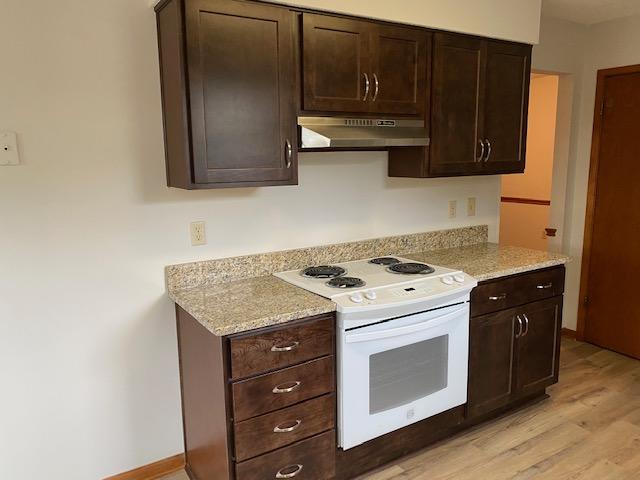 CREEKSIDE 4 - Residential Lease