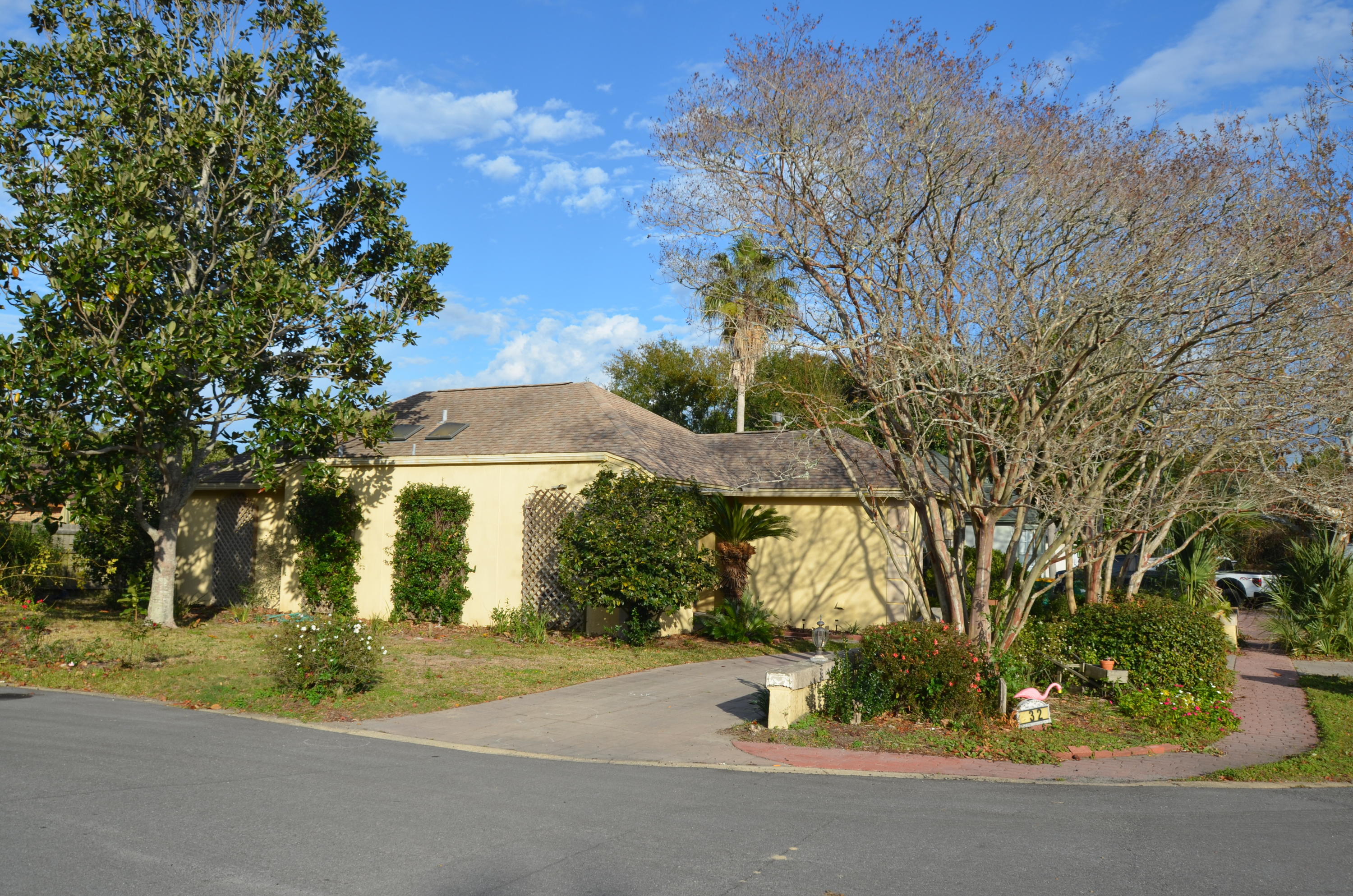 Looking for that adorable/updated Florida cottage that's tucked away towards the back of a subdivision??? We have the perfect one for you! Home is located on a corner lot and cul de sac with a half circular driveway. Nice updates that include new beautiful granite kitchen counter, stainless appliances, and tile flooring. Keep cozy during those cooler winter nights with a gas fire place. This home also has a lovely Florida room with plenty of natural light. This West Destin gem is close to boat rentals, fishing charters, many delicious restaurants, and enjoyable nightlife locations.