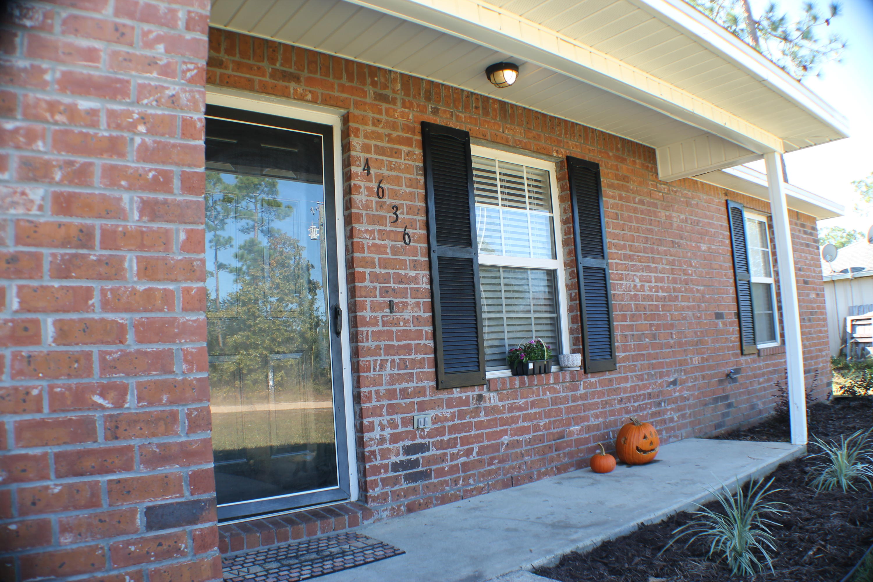 THE PINES - Residential