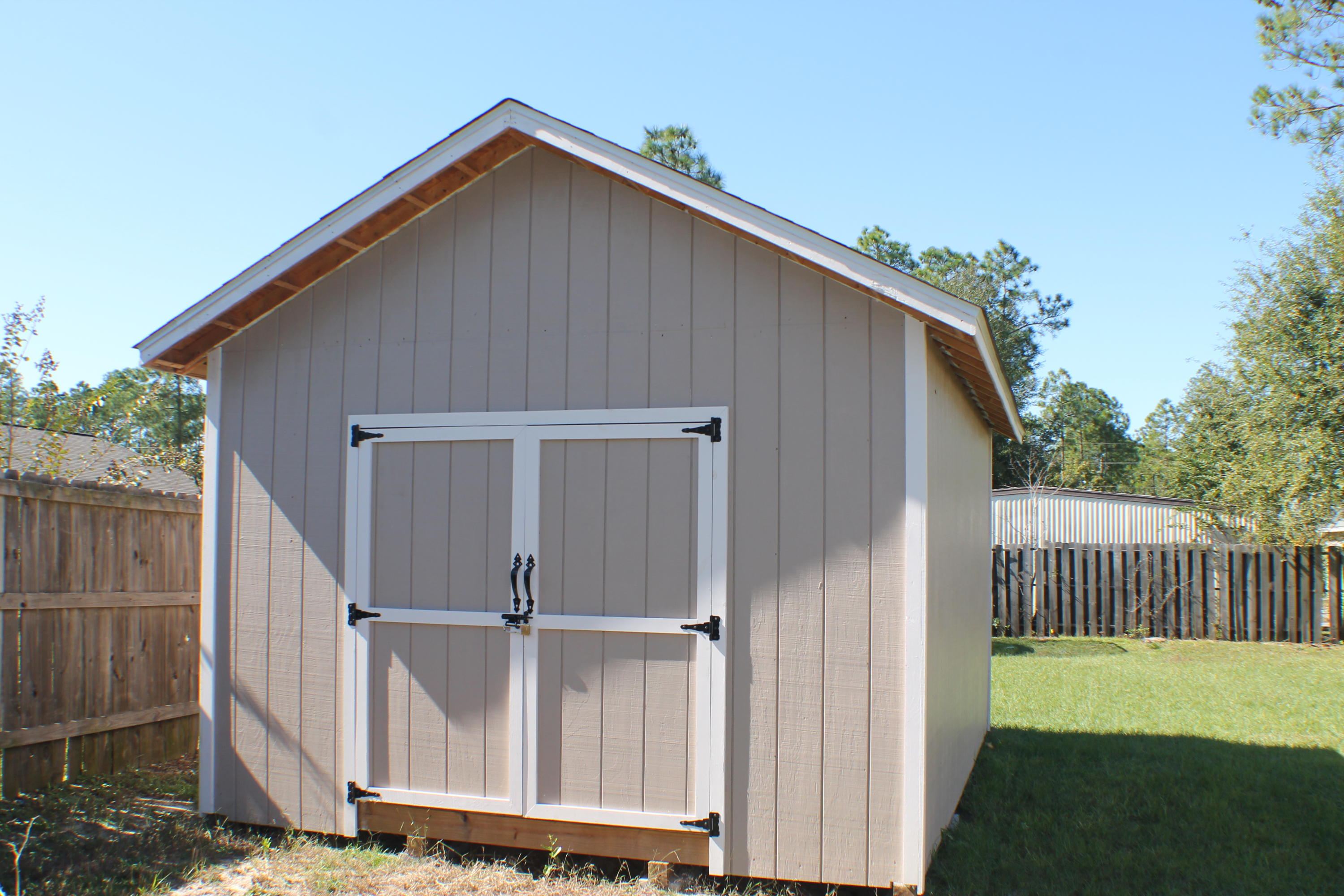 THE PINES - Residential