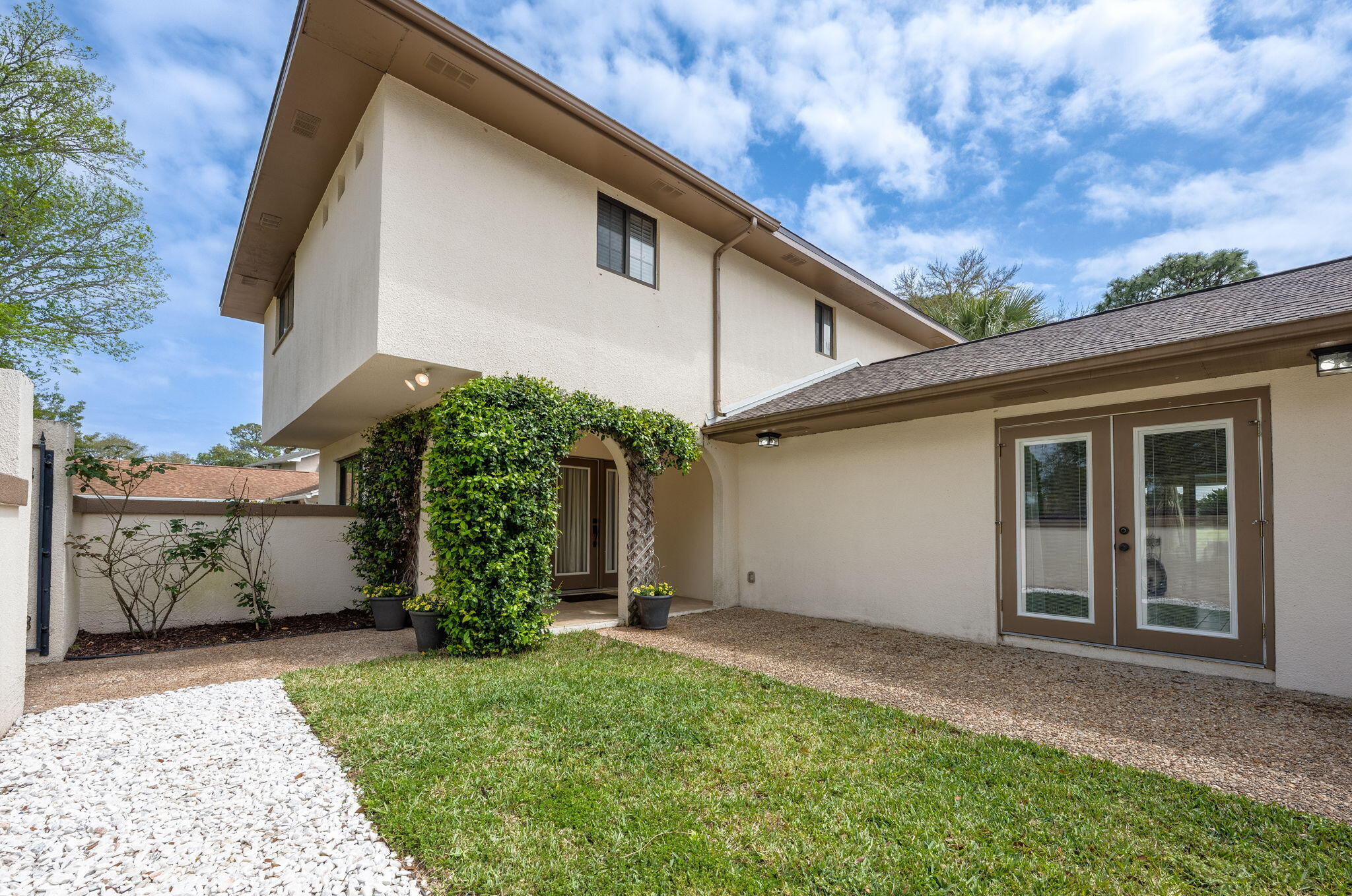 LAKE LORRAINE ESTATES - Residential