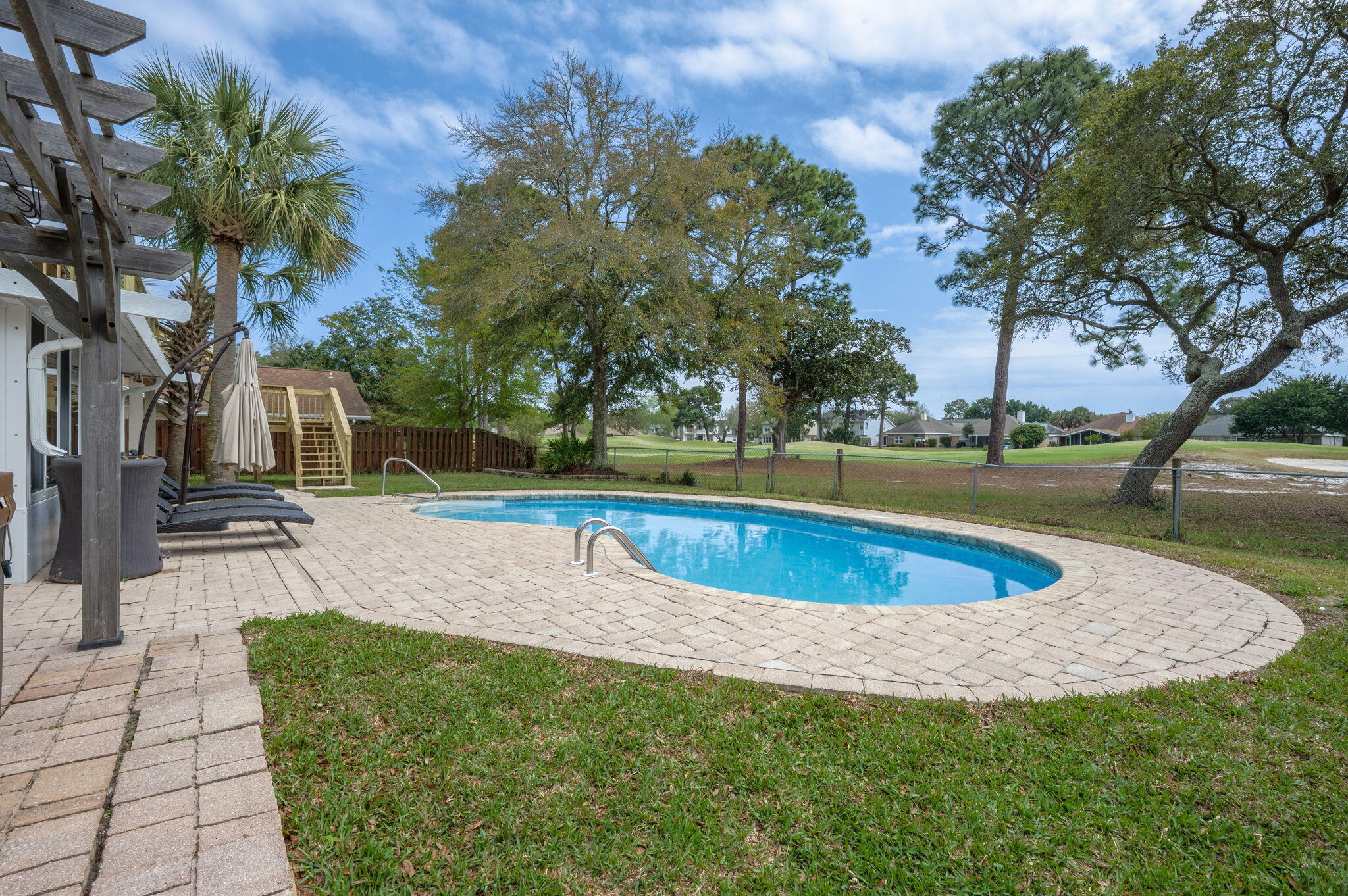 LAKE LORRAINE ESTATES - Residential