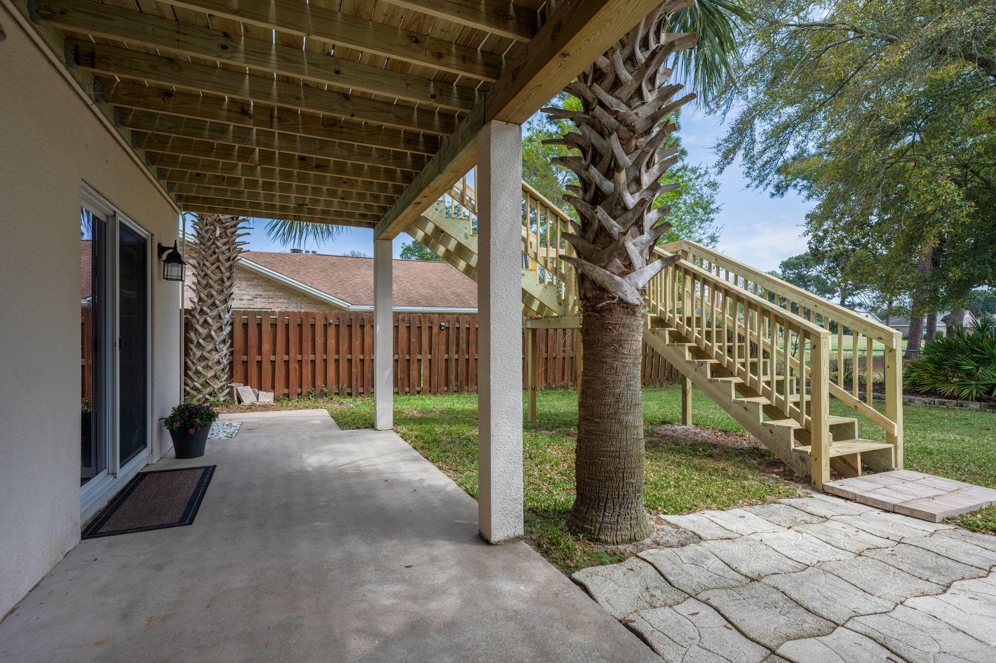 LAKE LORRAINE ESTATES - Residential