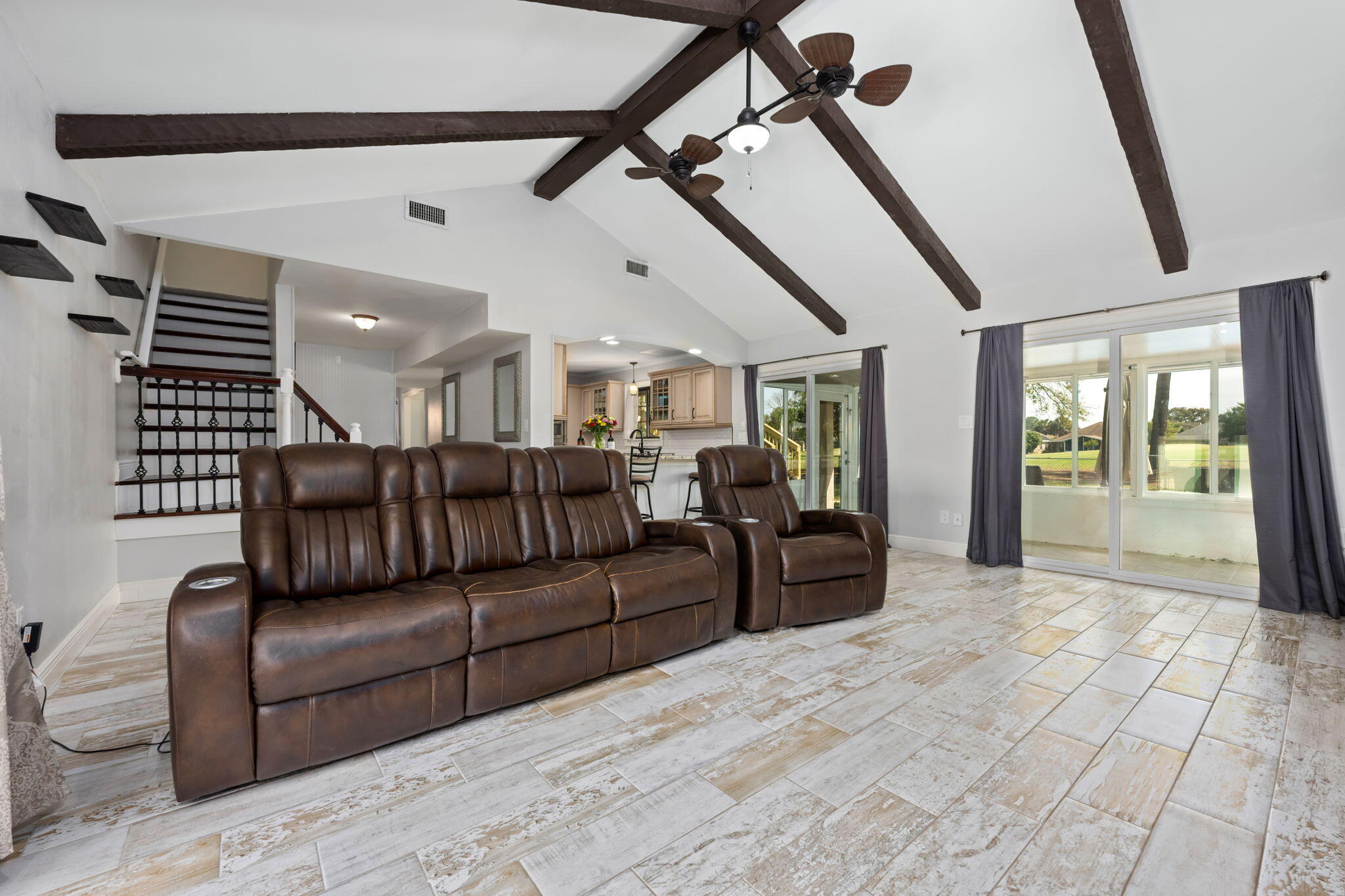 LAKE LORRAINE ESTATES - Residential