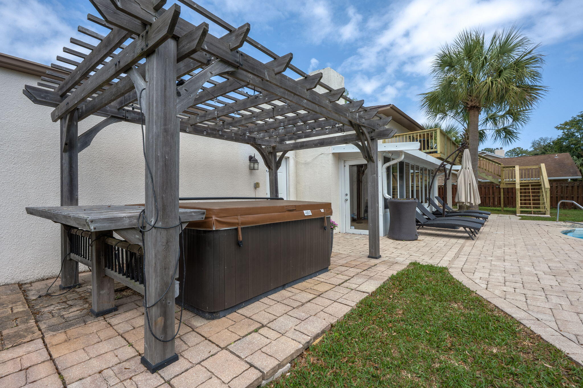 LAKE LORRAINE ESTATES - Residential