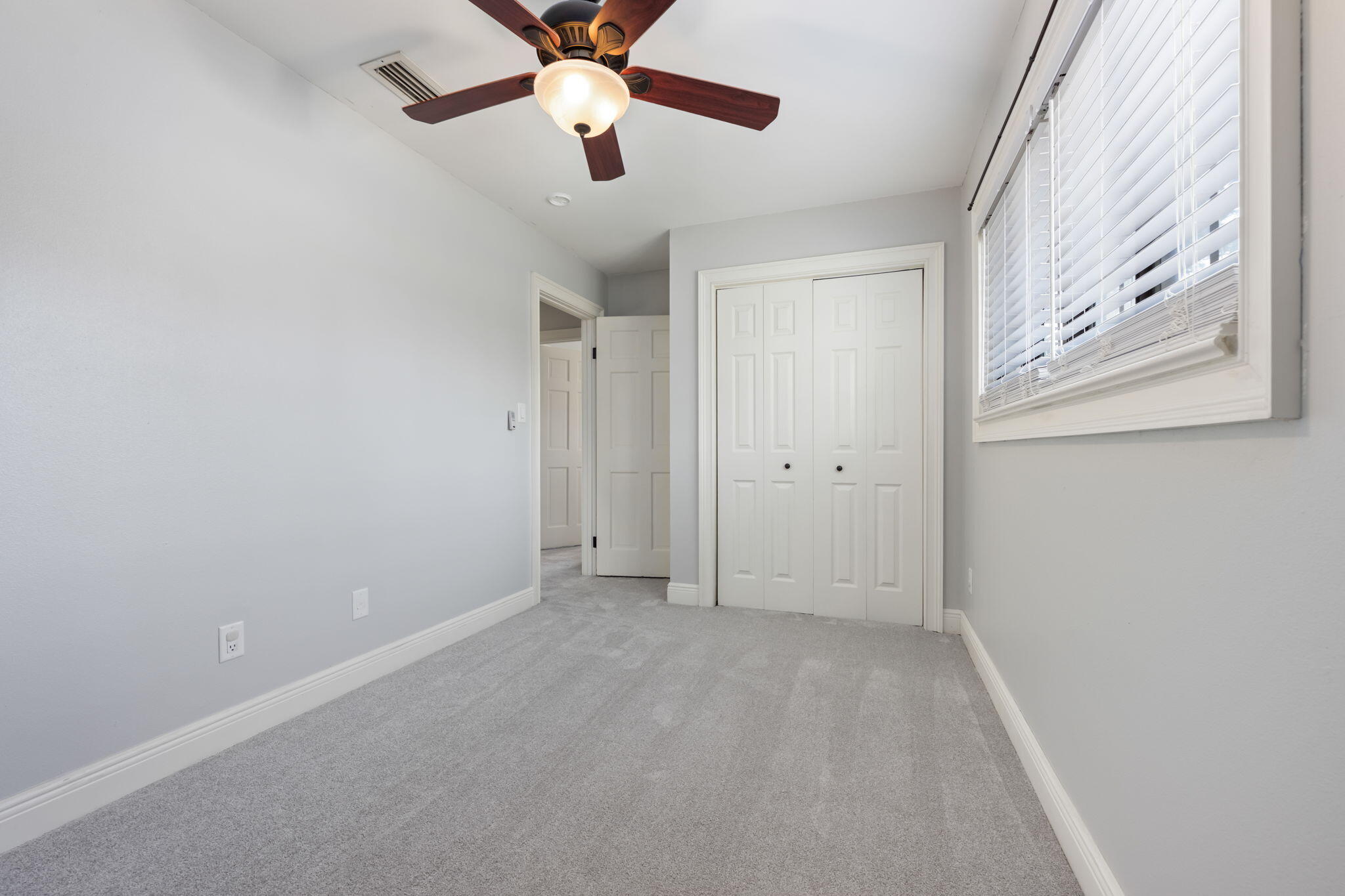 LAKE LORRAINE ESTATES - Residential