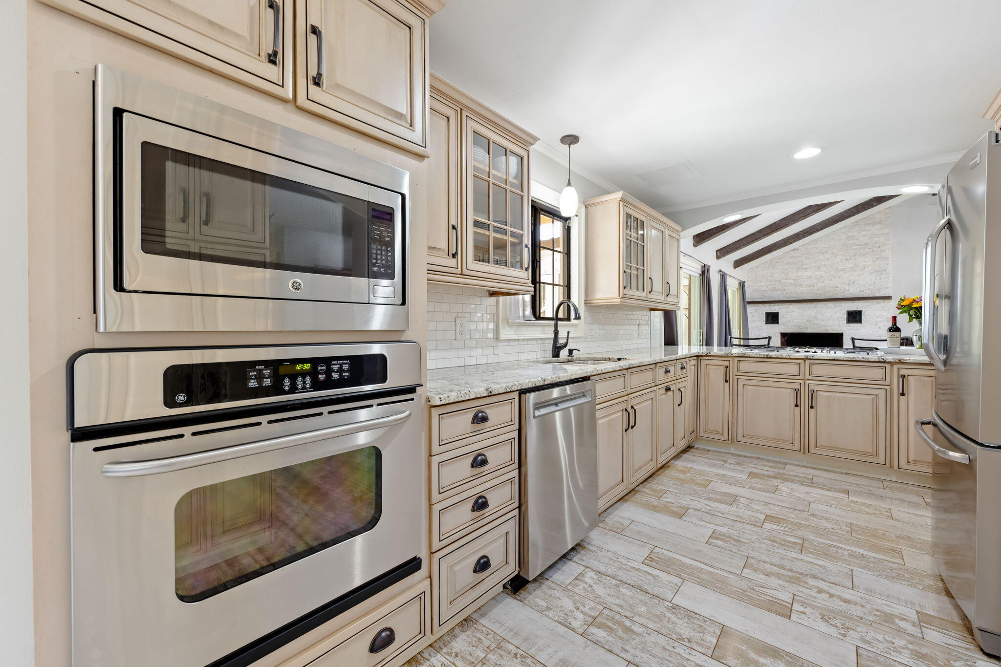 LAKE LORRAINE ESTATES - Residential