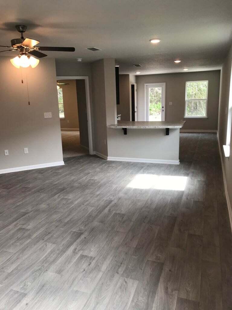 HAMMOCK BAY - Residential Lease