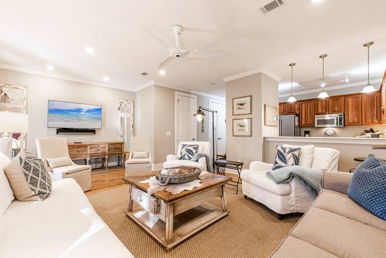 Gulf Place Courtyard - Residential