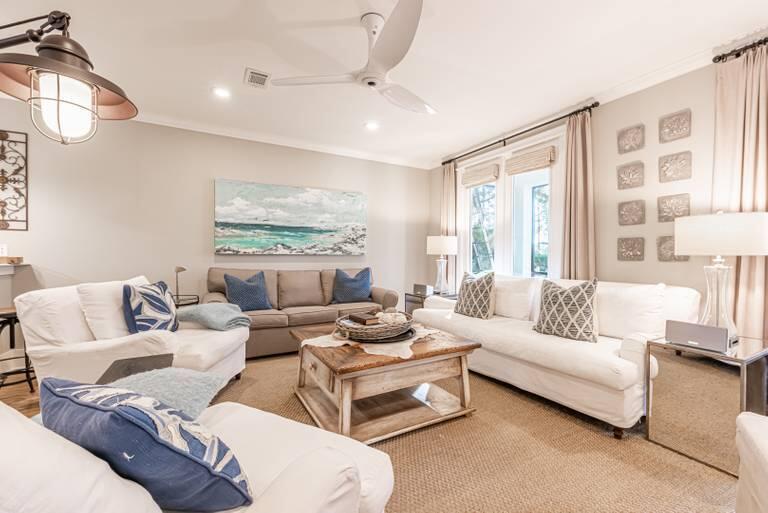 Gulf Place Courtyard - Residential