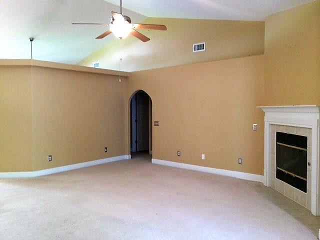 FOX VALLEY - Residential