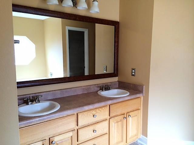 FOX VALLEY - Residential