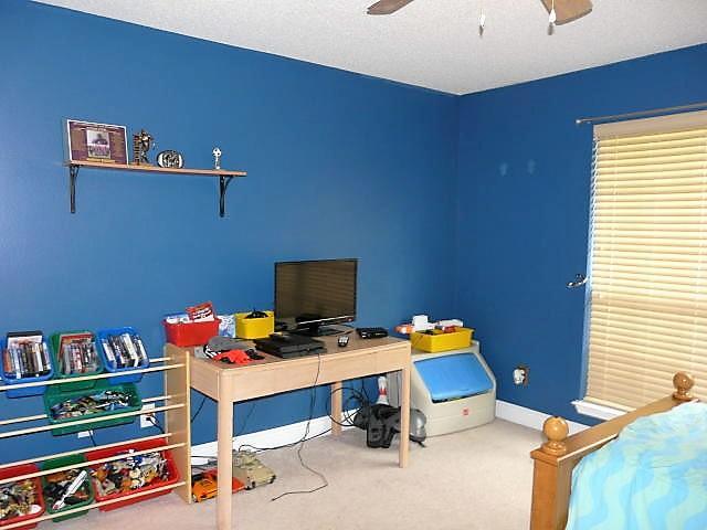 FOX VALLEY - Residential