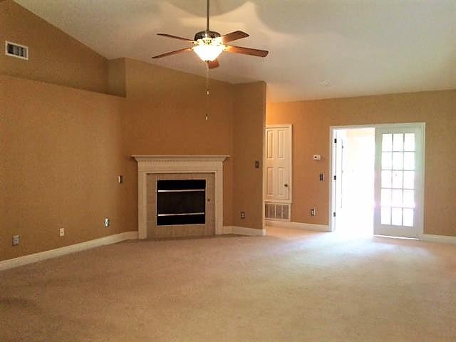 FOX VALLEY - Residential