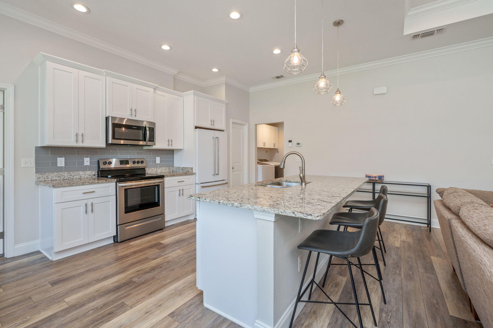 CRESCENT SHORES - Residential
