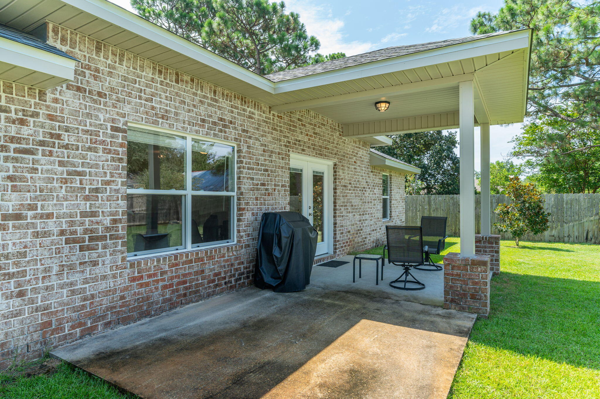CRESCENT SHORES - Residential