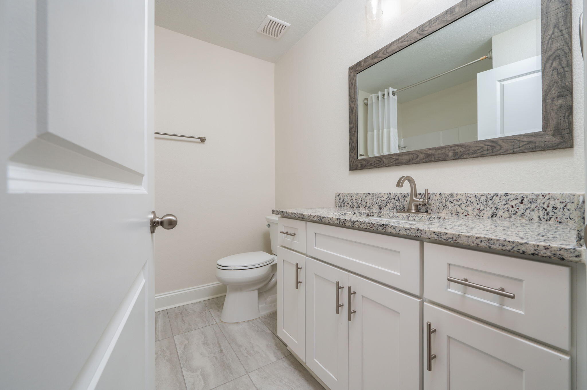 CRESCENT SHORES - Residential