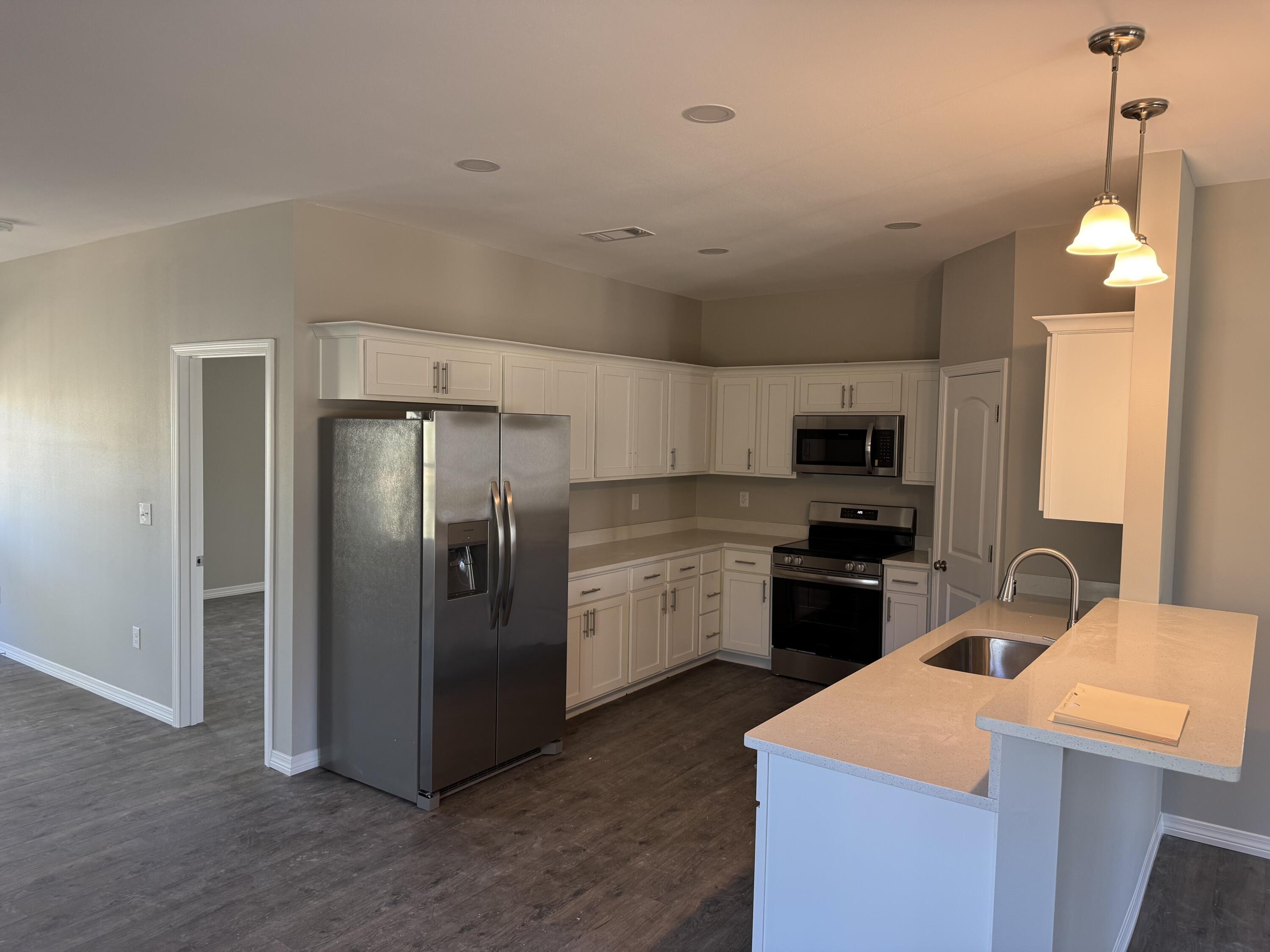 OAKWOOD LAKES ESTATES - Residential