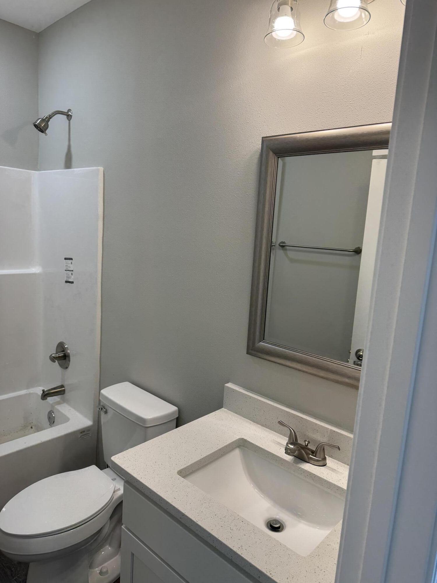OAKWOOD LAKES ESTATES - Residential