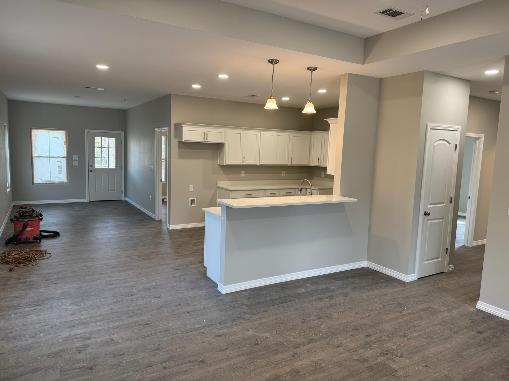 OAKWOOD LAKES ESTATES - Residential