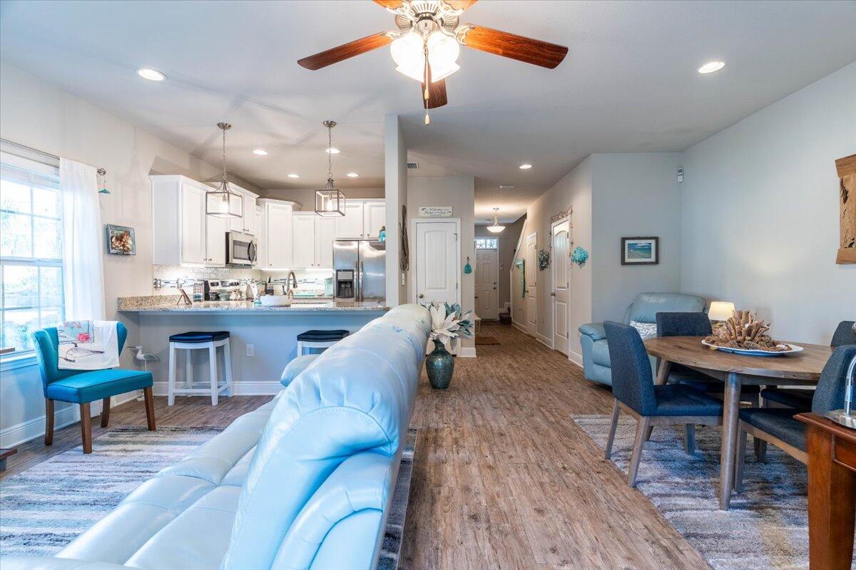 RESERVE POINTE - Residential