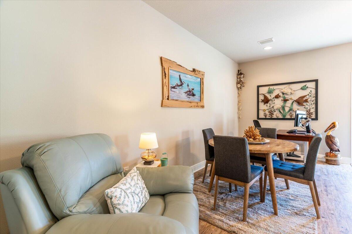 RESERVE POINTE - Residential