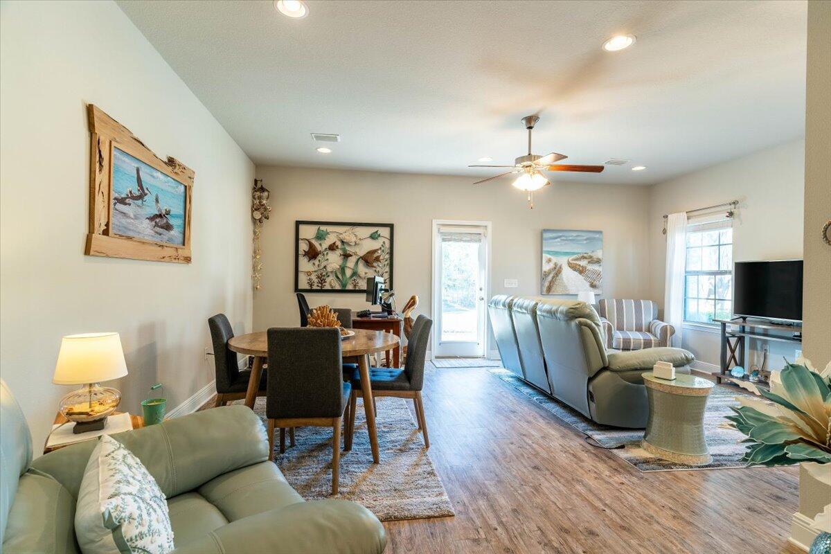 RESERVE POINTE - Residential