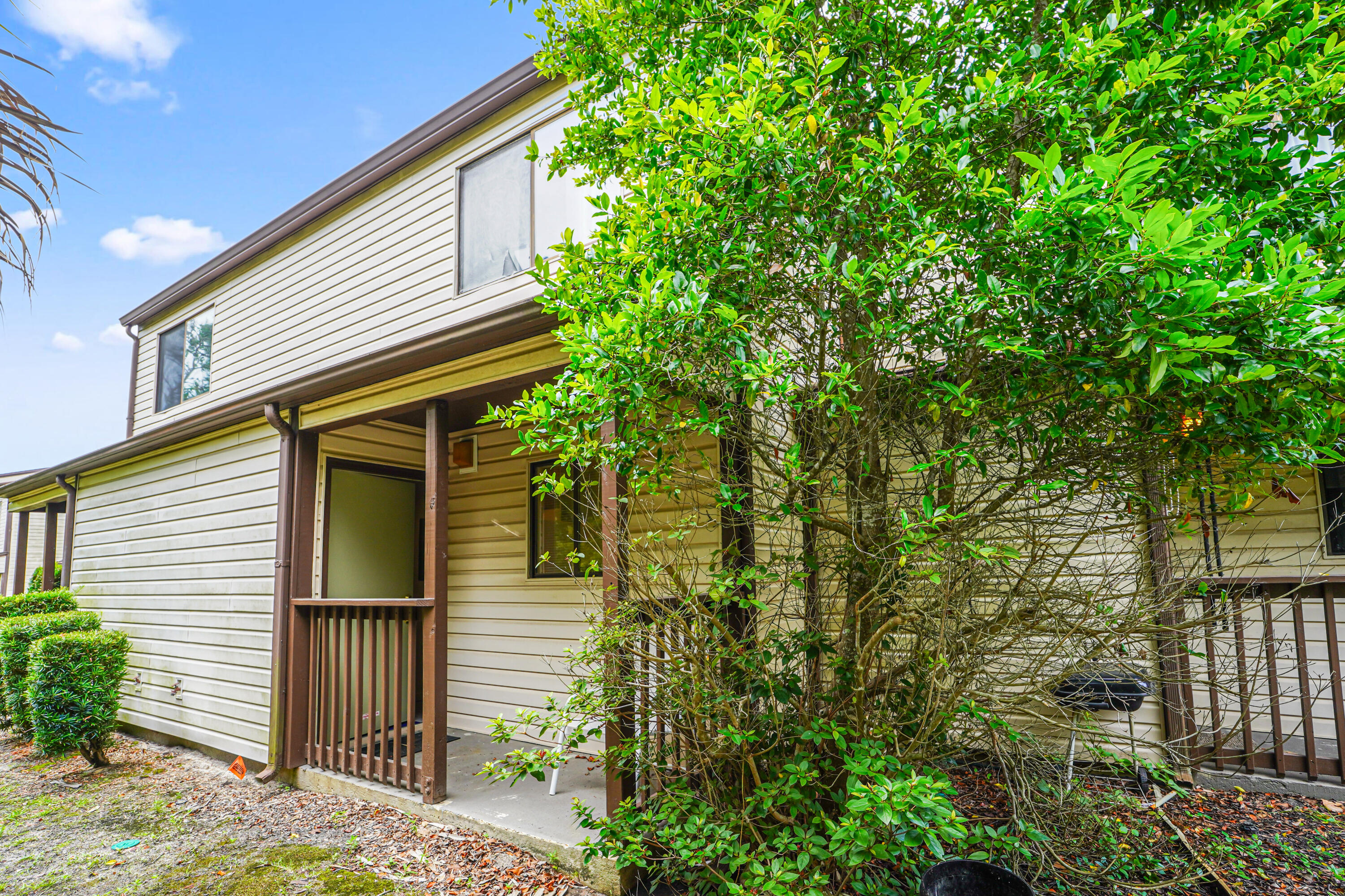 PORTSIDE CONDO - Residential