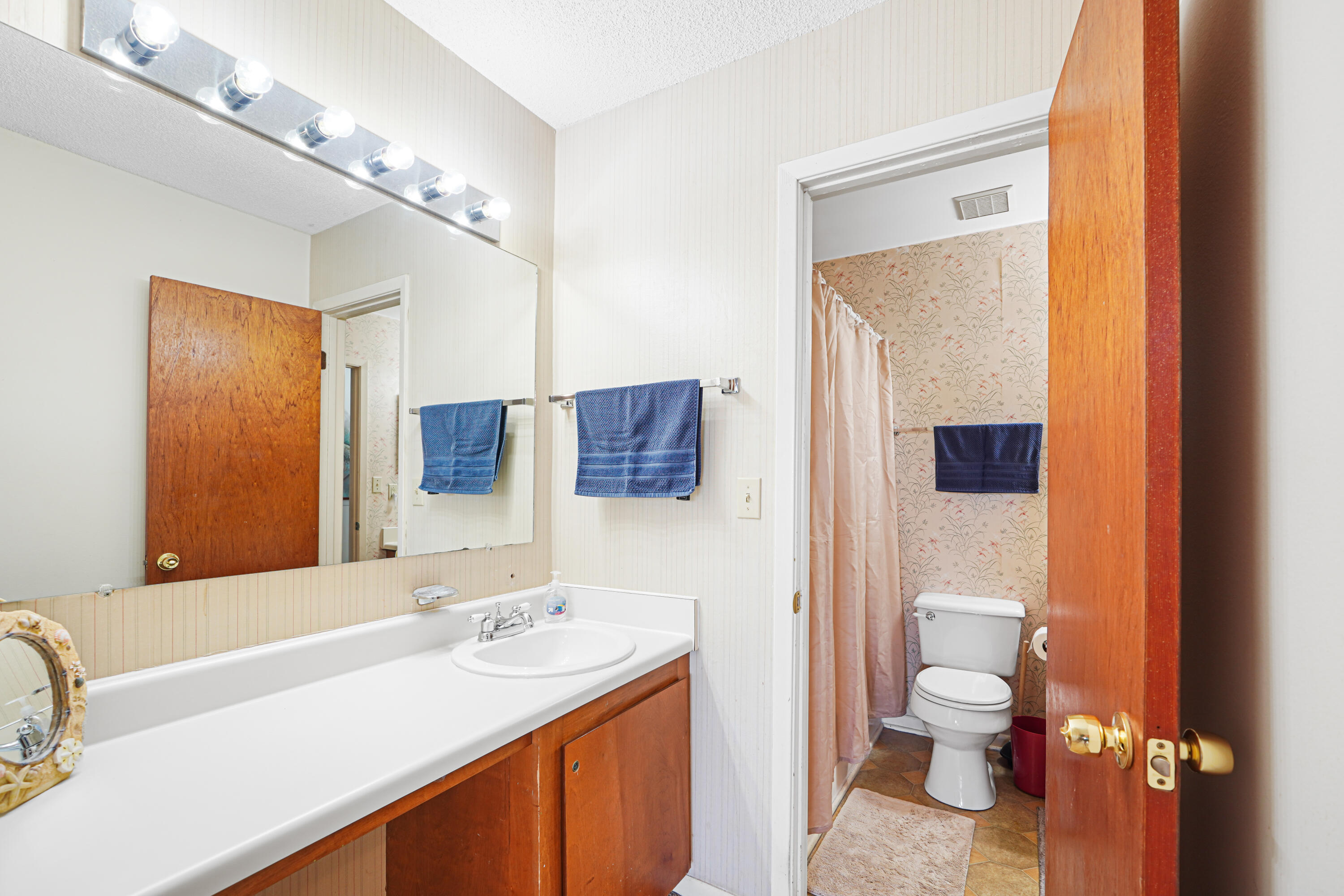 PORTSIDE CONDO - Residential