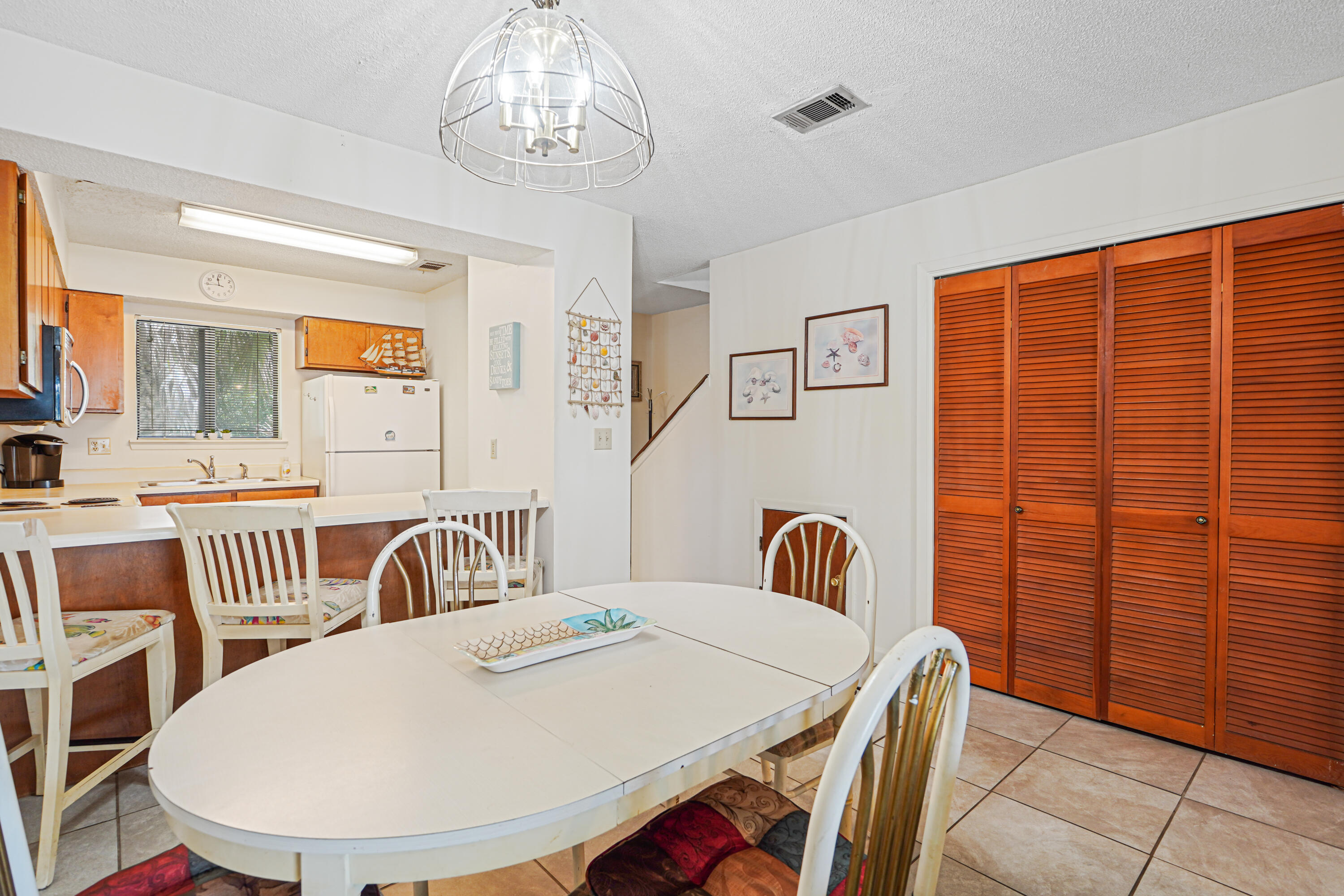 PORTSIDE CONDO - Residential
