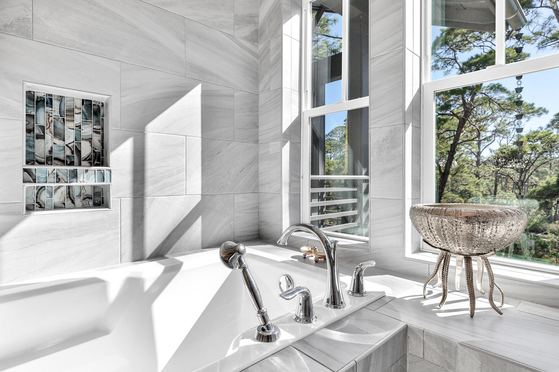 LAKESIDE AT BLUE MOUNTAIN BEACH - Residential