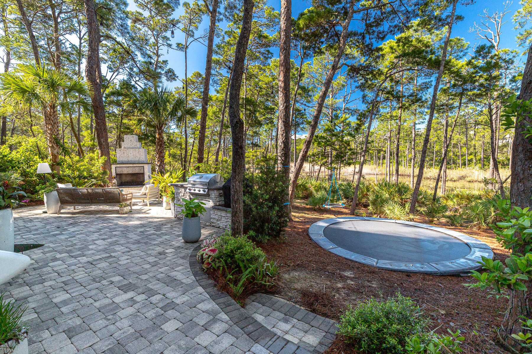 LAKESIDE AT BLUE MOUNTAIN BEACH - Residential