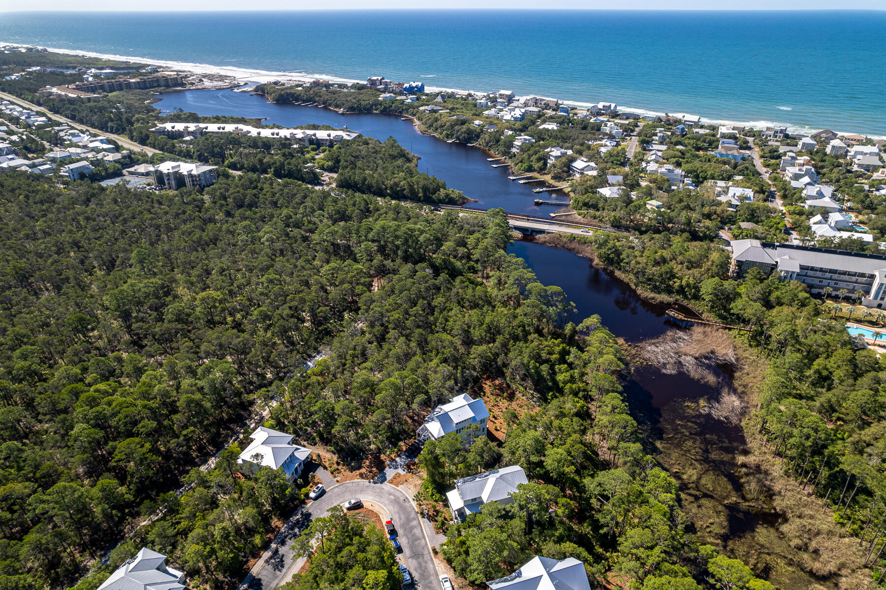 LAKESIDE AT BLUE MOUNTAIN BEACH - Residential