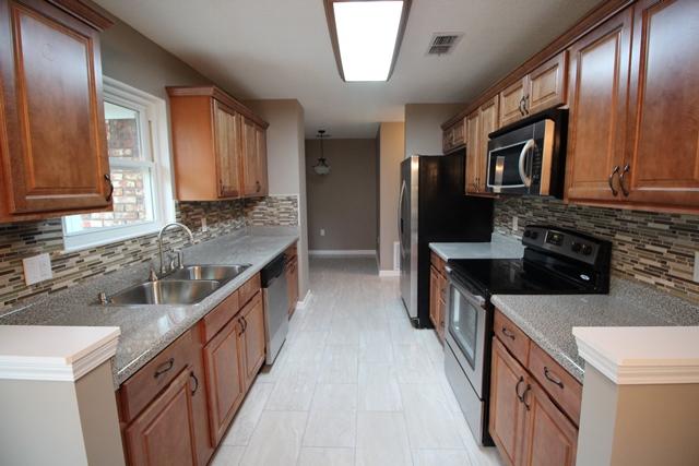 TANGLEWOOD S/D 1ST ADDN - Residential